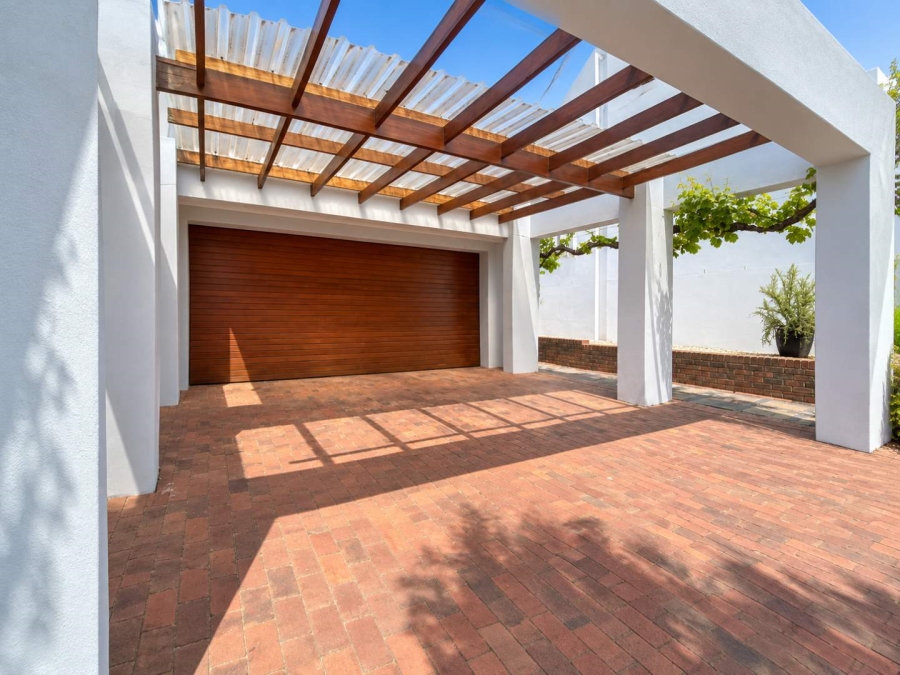To Let 2 Bedroom Property for Rent in Hoog En Droog Western Cape